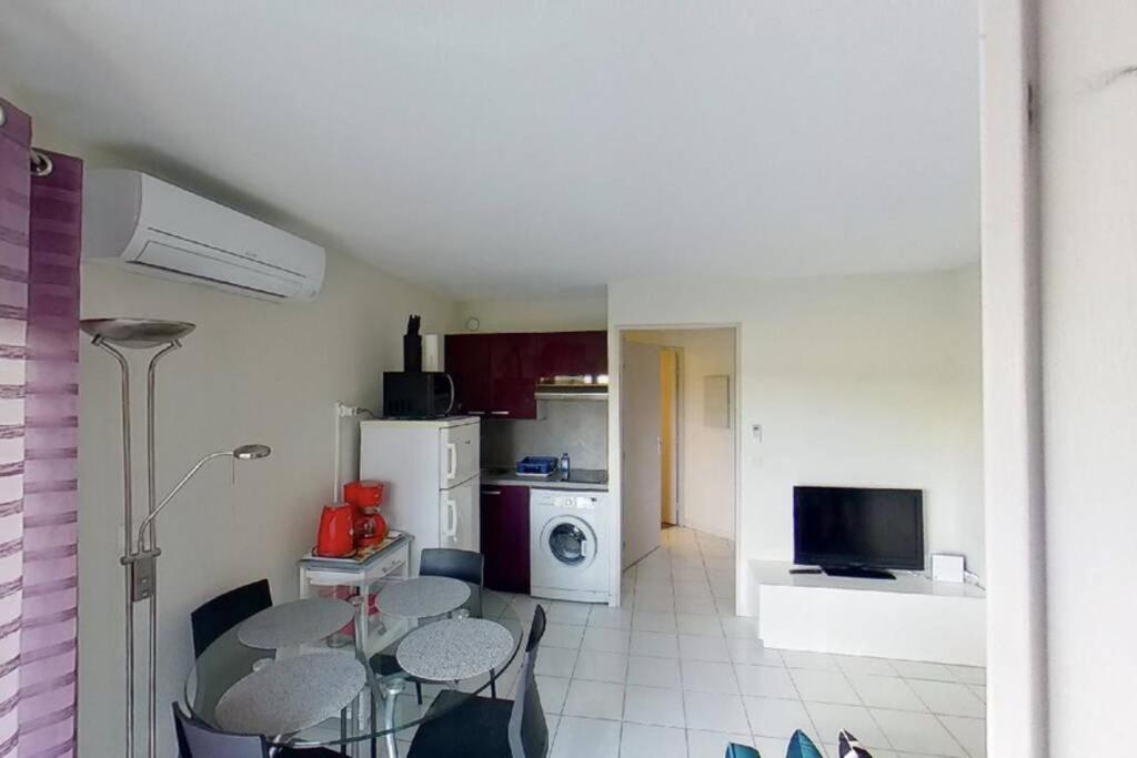 Les Goelettes - Appartement En Rdc Avec Acces Direct A La Plage 圣西普里安 外观 照片